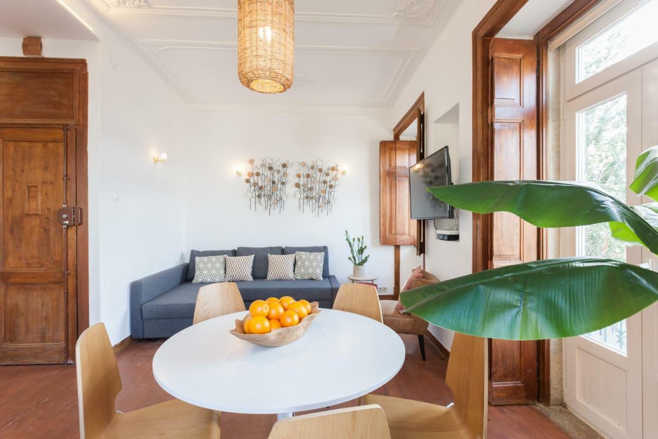 Rossio Vintage Two-Bedroom Apartment - By Lu Holidays Лиссабон Экстерьер фото