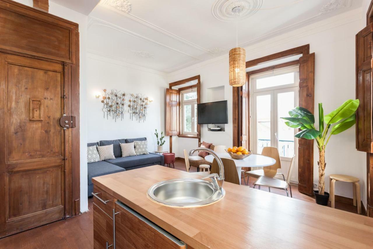 Rossio Vintage Two-Bedroom Apartment - By Lu Holidays Лиссабон Экстерьер фото
