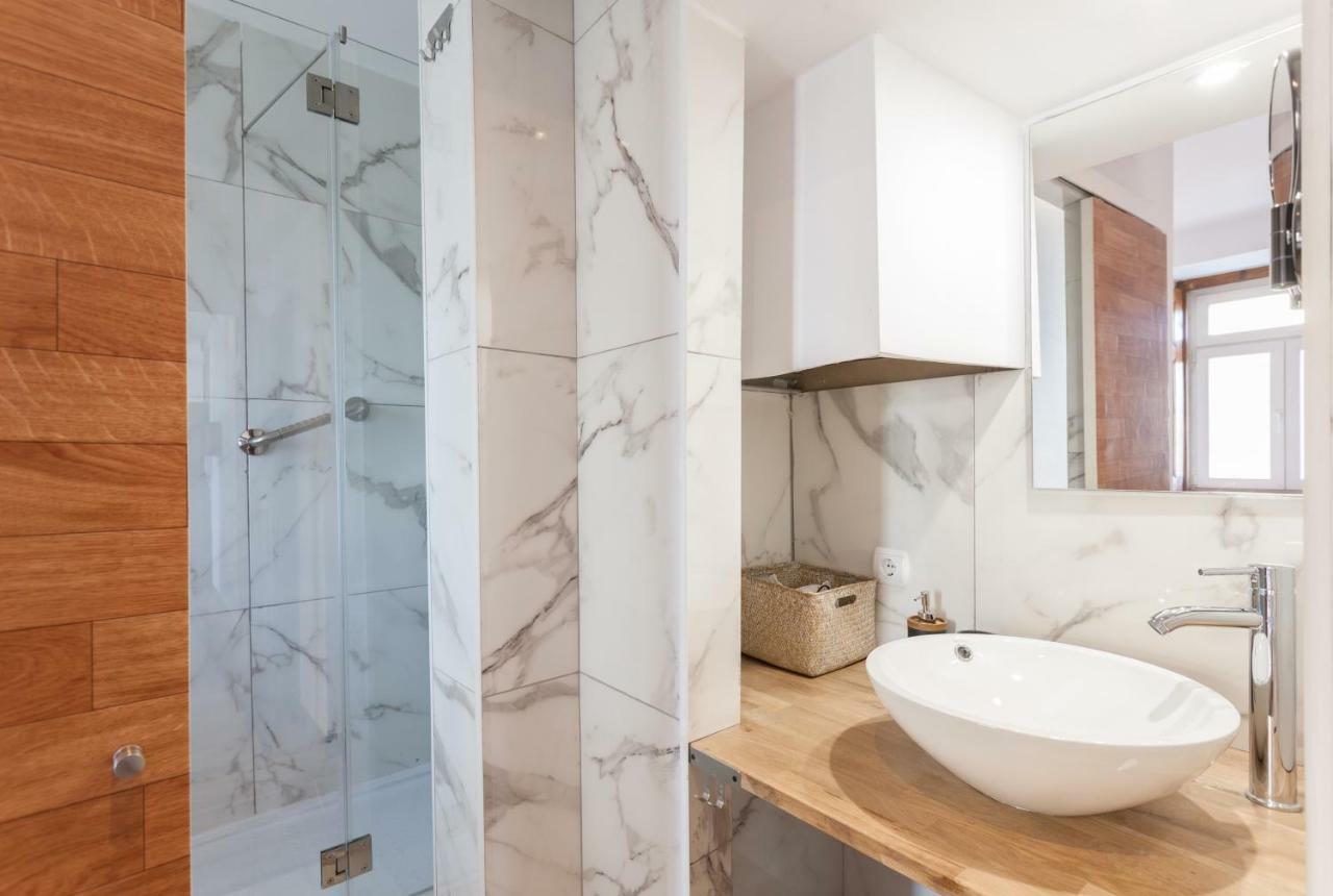 Rossio Vintage Two-Bedroom Apartment - By Lu Holidays Лиссабон Экстерьер фото