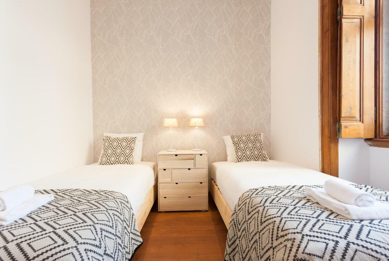 Rossio Vintage Two-Bedroom Apartment - By Lu Holidays Лиссабон Экстерьер фото